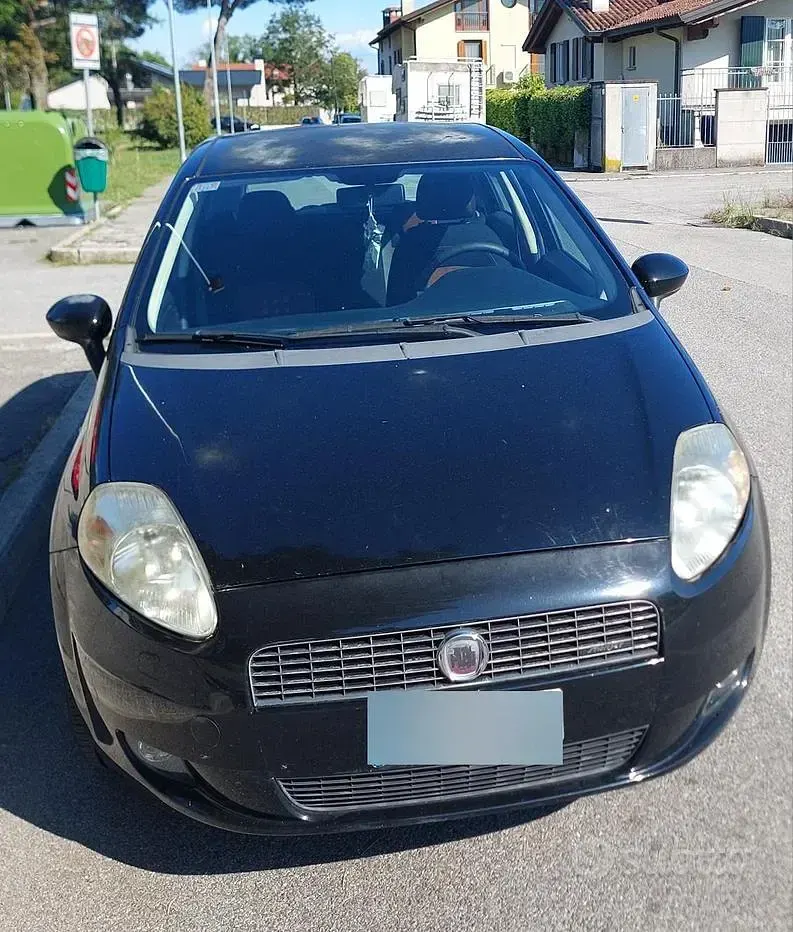 Usata Fiat Punto 95 CV (69 kW) 2008 Nero Utilitaria