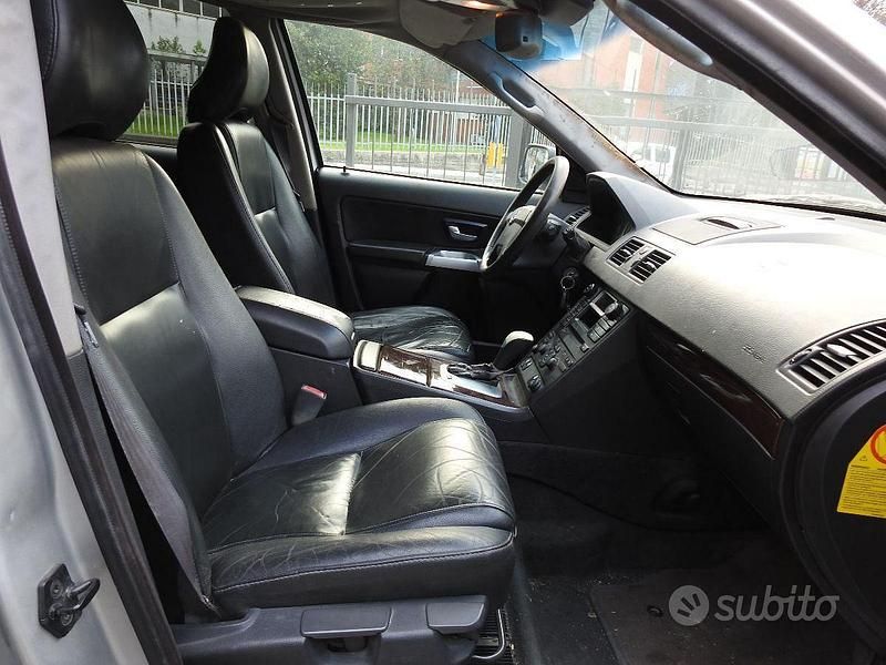 Usata Volvo XC90 163 CV (119 kW) 2003 Bianco SUV