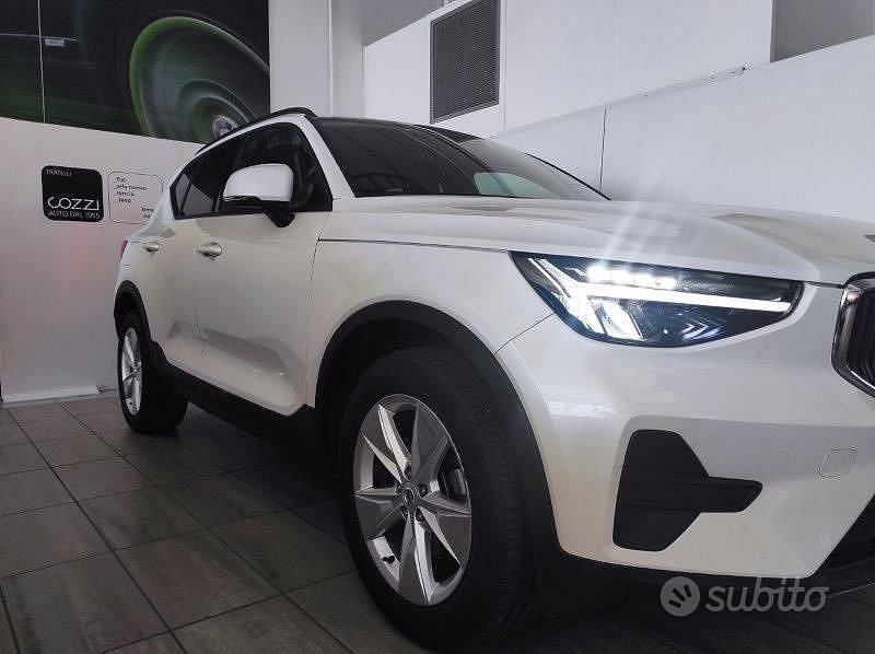 Usata Volvo XC40 163 CV (119 kW) 2023 Bianco SUV