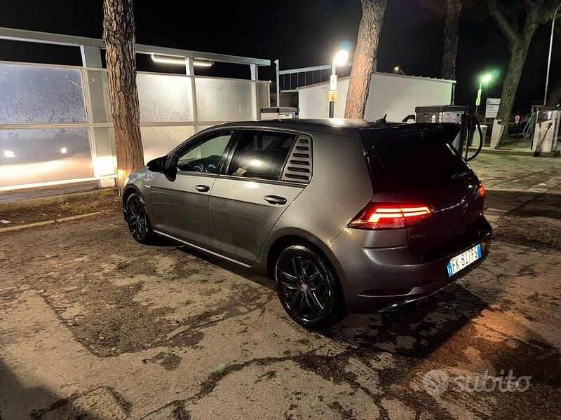 Usata VW Golf VII 110 CV (80 kW) 2017 Grigio Berlina