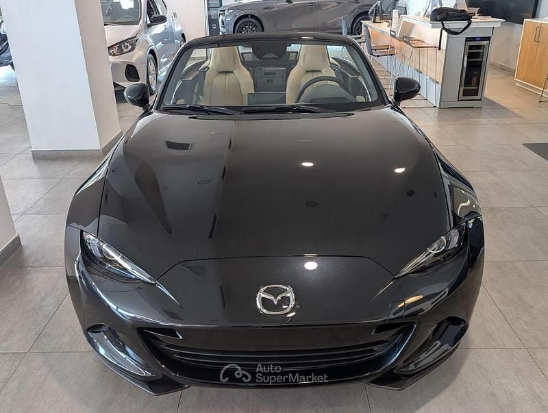 Nuova Mazda MX5 Kazari 132 CV (97 kW) 2026 Nero Cabrio