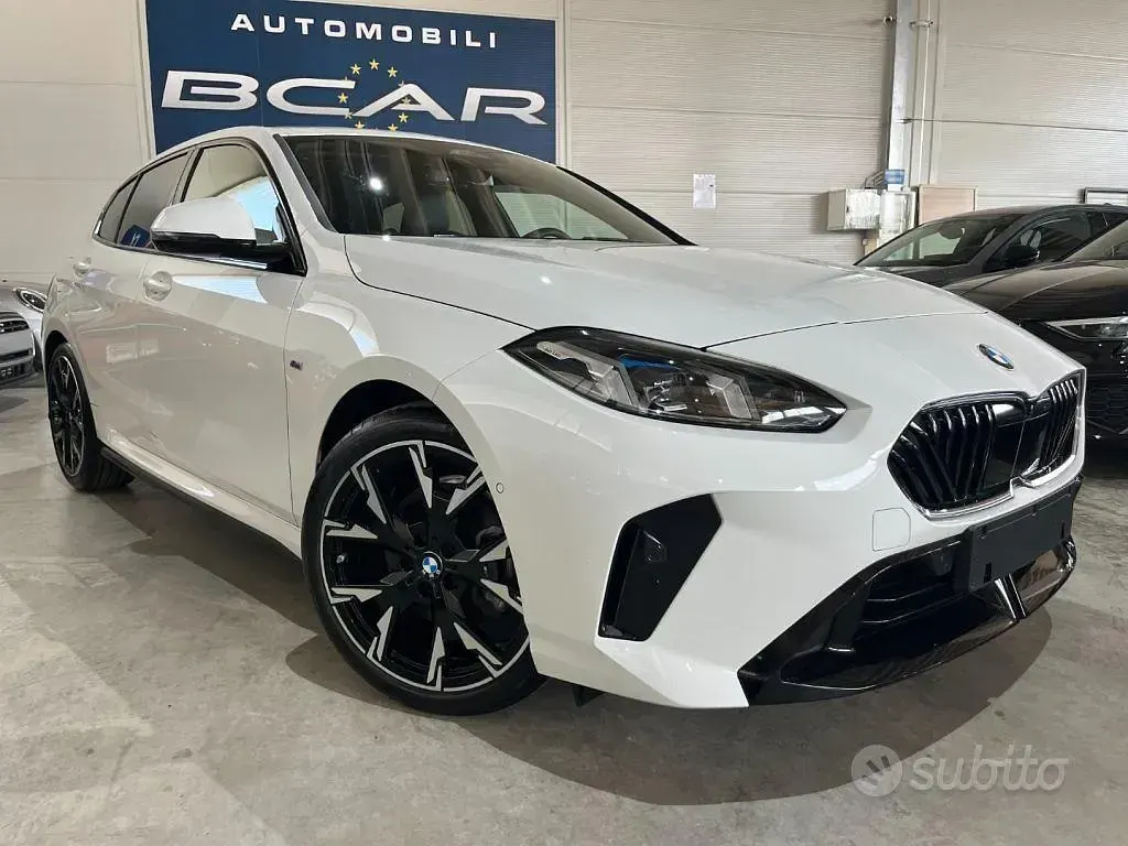 Usata BMW 120 M Sport 170 CV (125 kW) 2025 Bianco Utilitaria