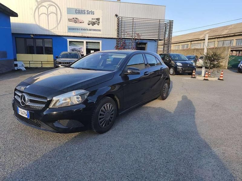 Usata Mercedes A180 Executive 109 CV (80 kW) 2015 Nero Berlina