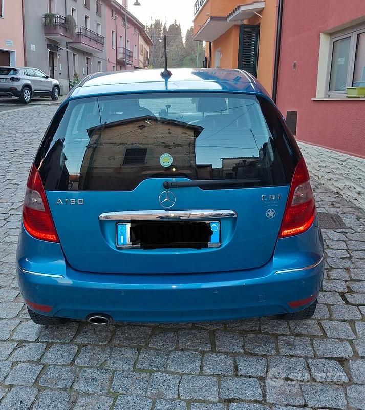 Usata Mercedes A180 2009 Blu Berlina