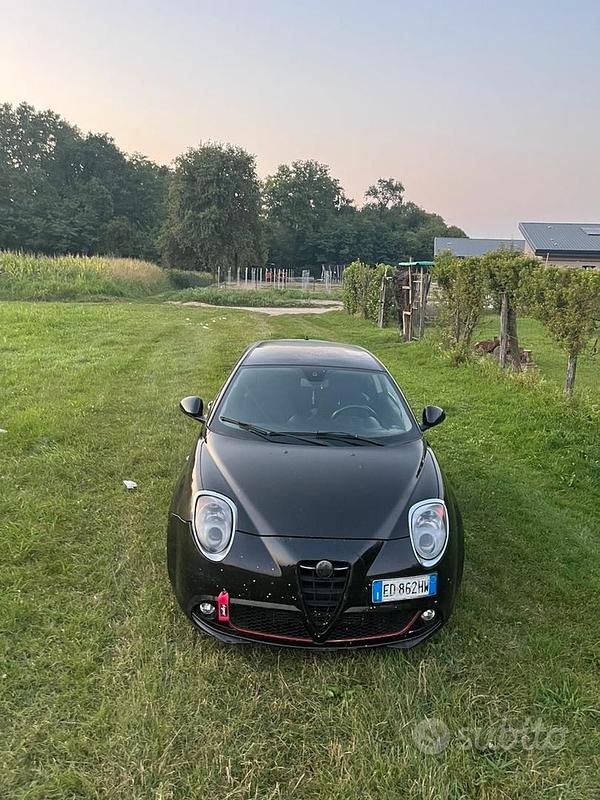Nero Usata 2010 Alfa Romeo MiTo Due volumi | 2550 € - Immagine 1/4