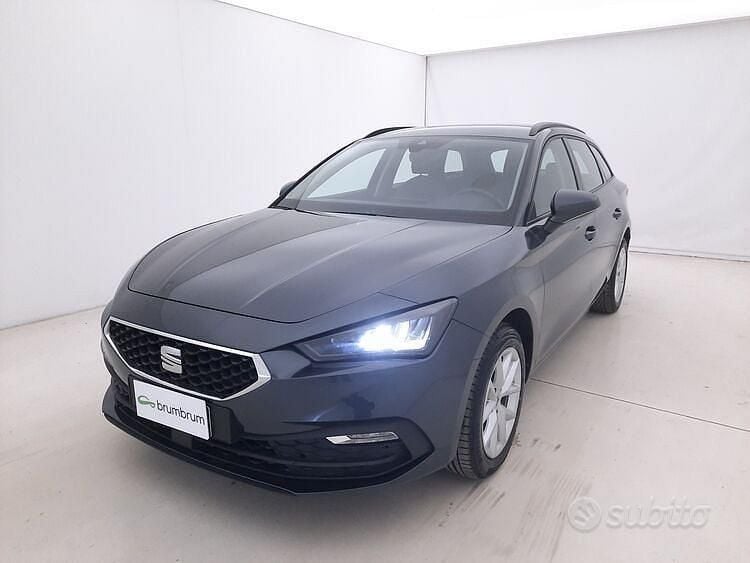 Usata Seat Leon ST Style 116 CV (85 kW) 2023 Grigio Station wagon