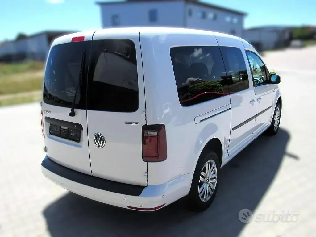 Usata VW Caddy Maxi Comfortline 110 CV (80 kW) 2020 Bianco Monovolume