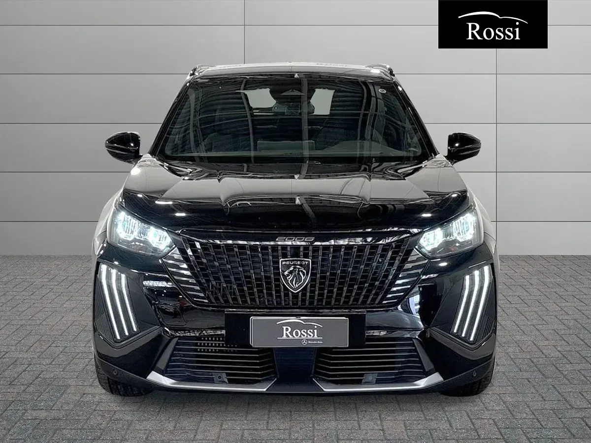 Usata Peugeot 2008 Allure 101 CV (74 kW) 2025 Nero perla SUV