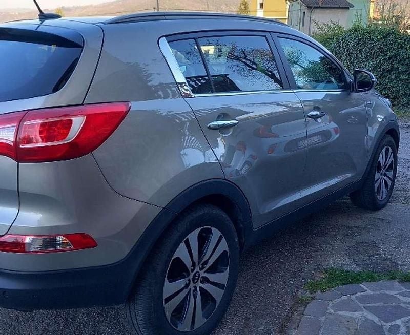Usata Kia Sportage 163 CV (119 kW) 2010 Grigio SUV