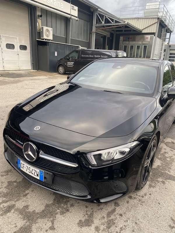 Usata 2021 Mercedes A180 Edition Tre volumi | 24.900 € (Buon prezzo) - Immagine 1/4