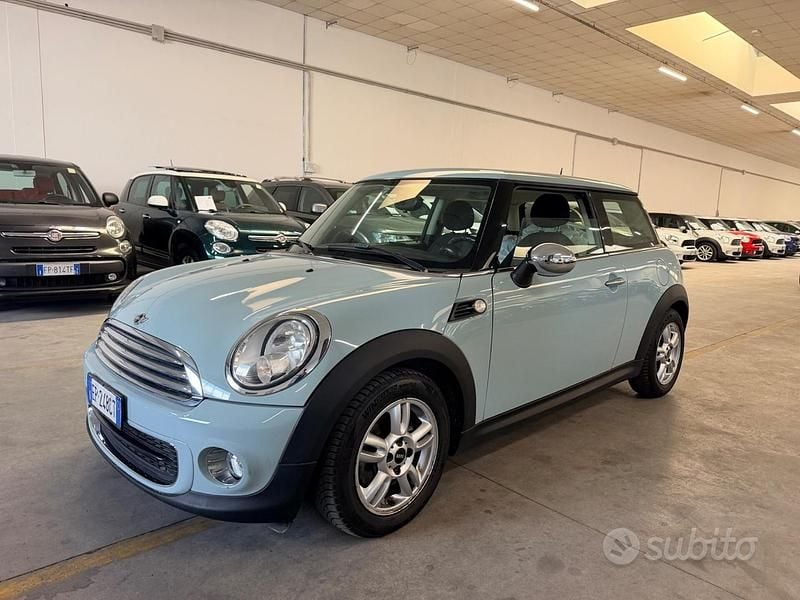 Usata Mini ONE 75 CV (55 kW) 2013 Blu Utilitaria