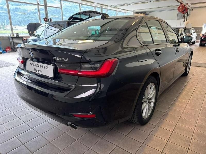 Usata BMW 320 Advantage 190 CV (139 kW) 2020 Nero Berlina