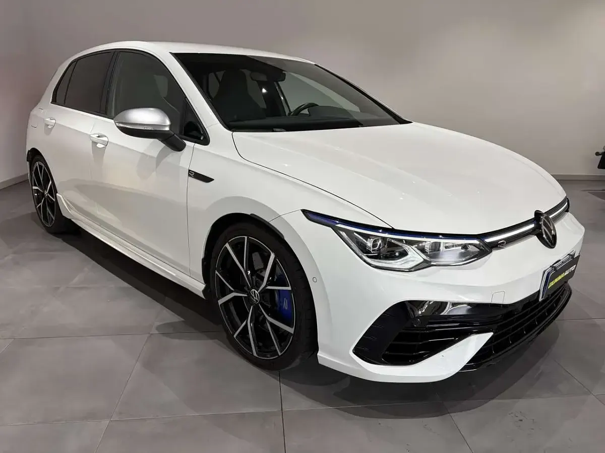 Usata VW Golf VIII R 320 CV (235 kW) 2023 Bianco Berlina