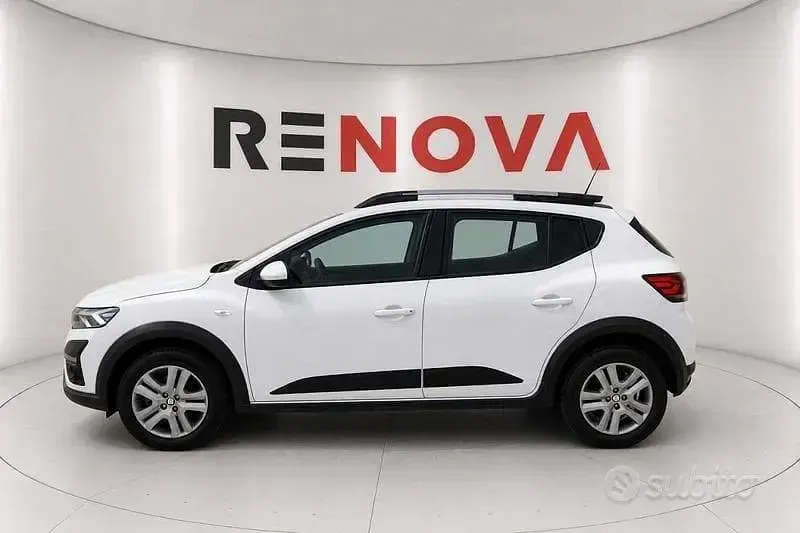 Usata Dacia Sandero Comfort 101 CV (74 kW) 2021 Bianco Utilitaria