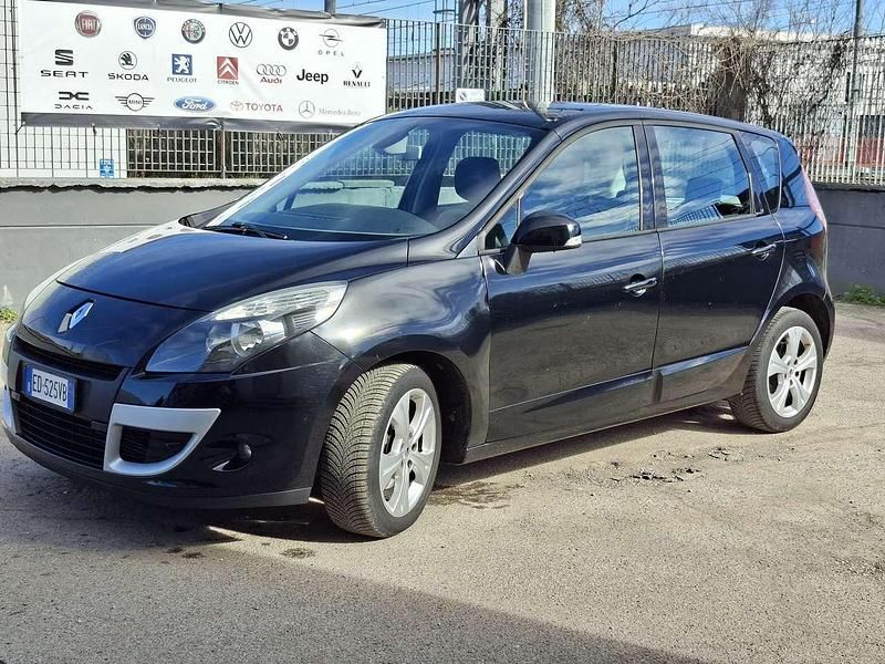 Usata Renault Scénic III Luxe 110 CV (80 kW) 2010 Nero Monovolume