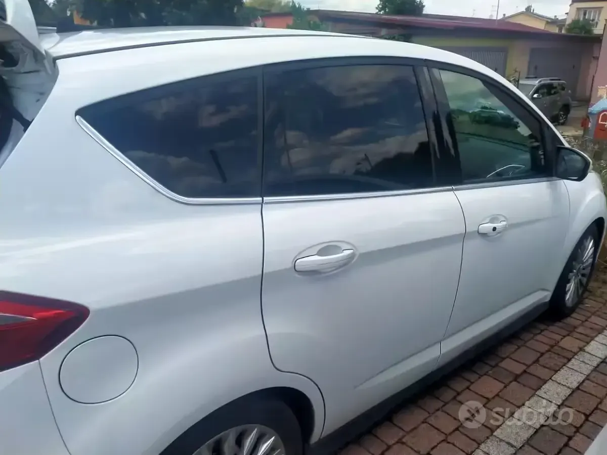 Usata Ford C-MAX 125 CV (91 kW) 2011 Bianco Monovolume