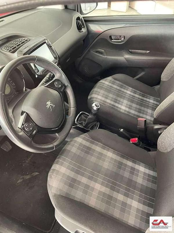 Usata Peugeot 108 Active 72 CV (52 kW) 2018 Bianco Berlina