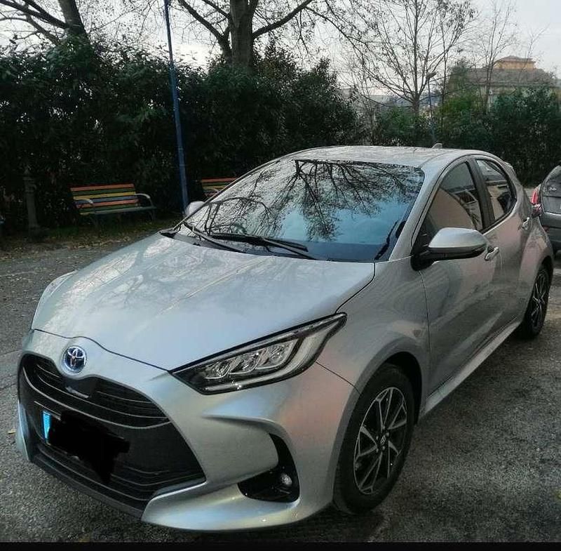 Usata Toyota Yaris Hybrid Trend 116 CV (85 kW) 2024 Berlina