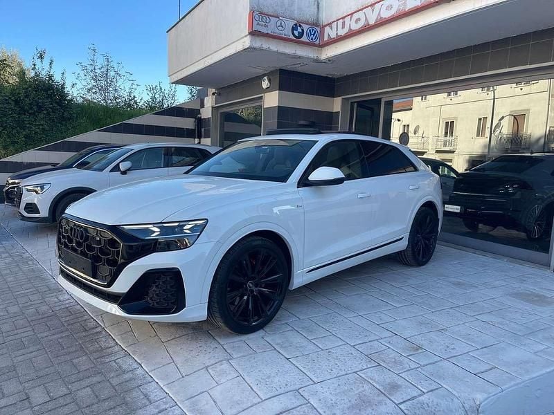 Nuova Audi Q8 S-Line 286 CV (210 kW) 2025 Bianco SUV