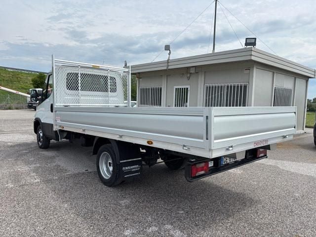Usata Iveco Daily 2021 Bianco