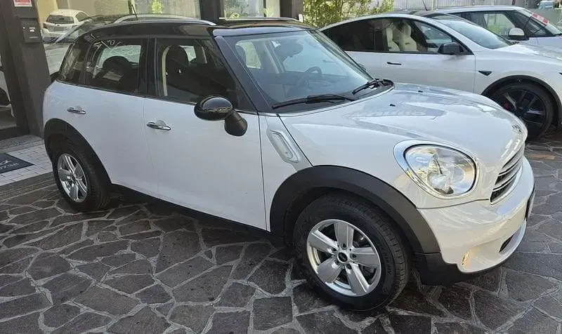 Usata Mini Cooper Countryman 122 CV (89 kW) 2015 Bianco SUV