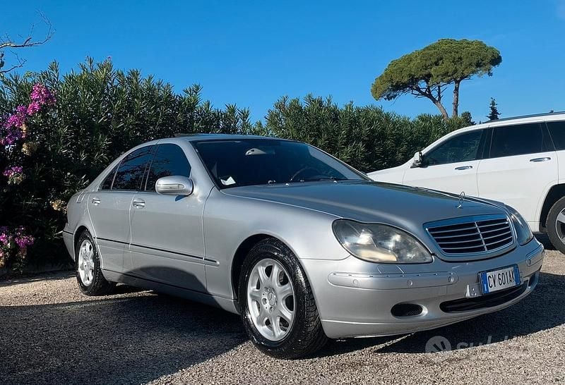 Usata Mercedes S320 204 CV (150 kW) 2001 Grigio Berlina