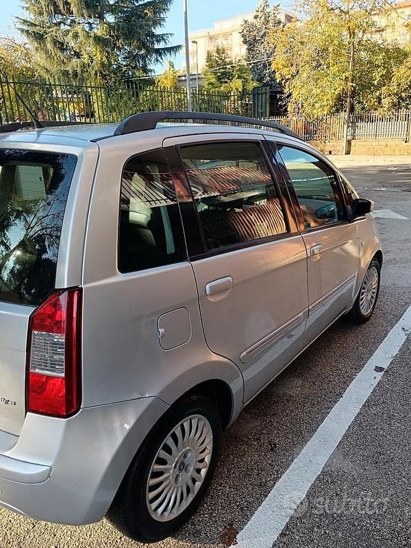 Usata Fiat Idea Star 90 CV (66 kW) 2008 Grigio Monovolume