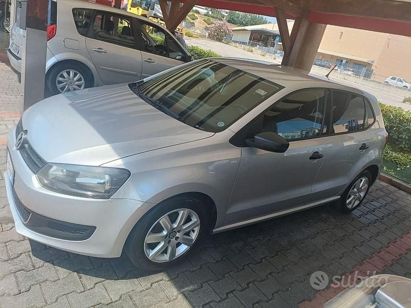 Usata VW Polo 75 CV (55 kW) 2010 Grigio Utilitaria