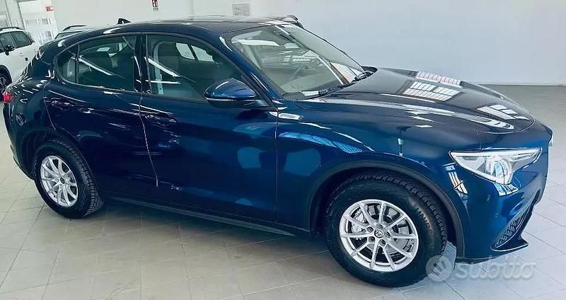 Usata Alfa Romeo Stelvio 200 CV (147 kW) 2019 Blu SUV