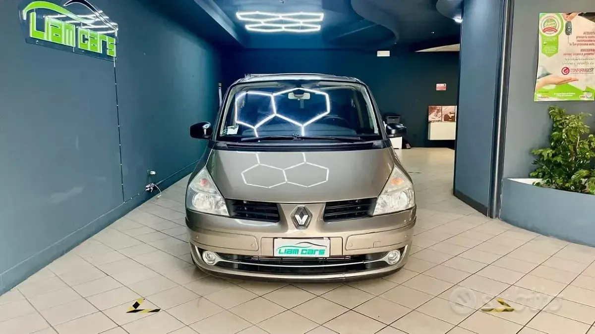 Usata Renault Espace Initiale 173 CV (127 kW) 2011 Giallo Monovolume
