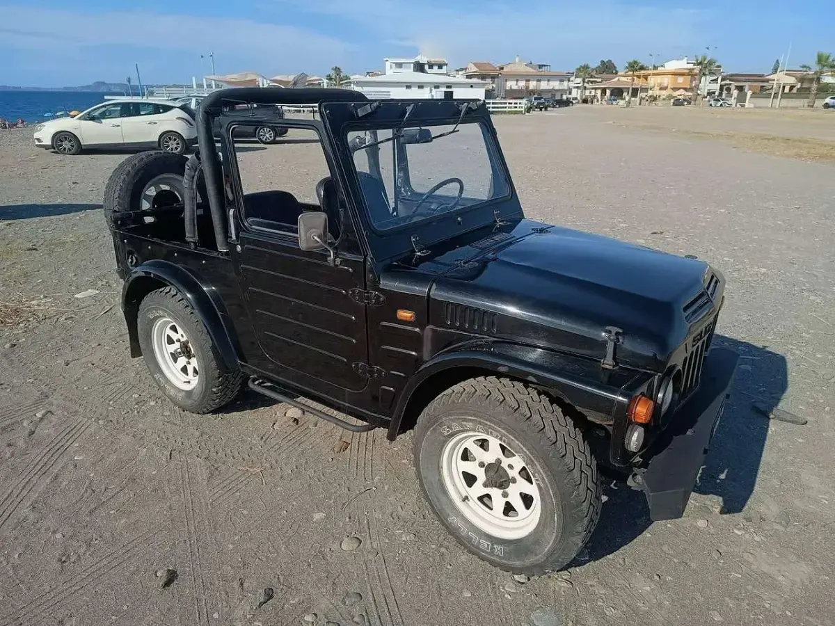 Usata Suzuki LJ 37 CV (27 kW) 1985 Nero SUV