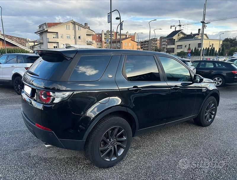 Usata Land Rover Discovery Sport SE 150 CV (110 kW) 2016 Nero SUV