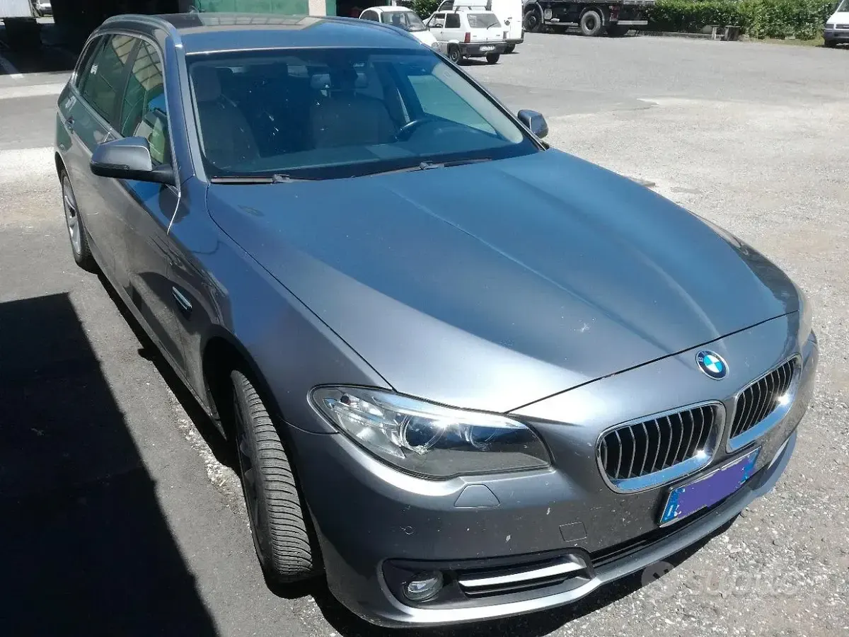 Usata BMW 520 Luxury Line 190 CV (139 kW) 2014 Grigio Station wagon