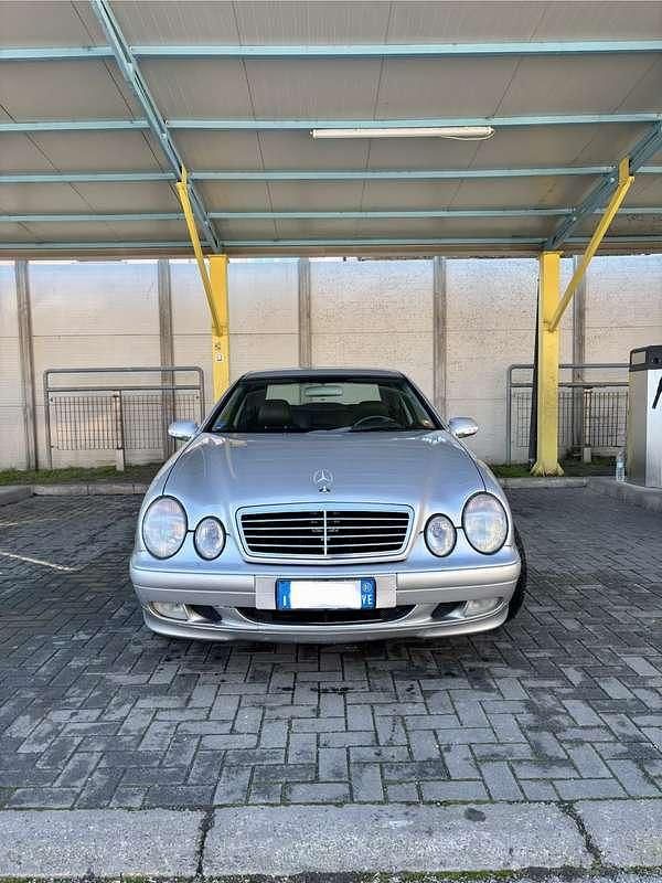 Usata 2001 Mercedes CLK200 Elegance Coupé | 9700 € (Molto cara) - Immagine 1/4