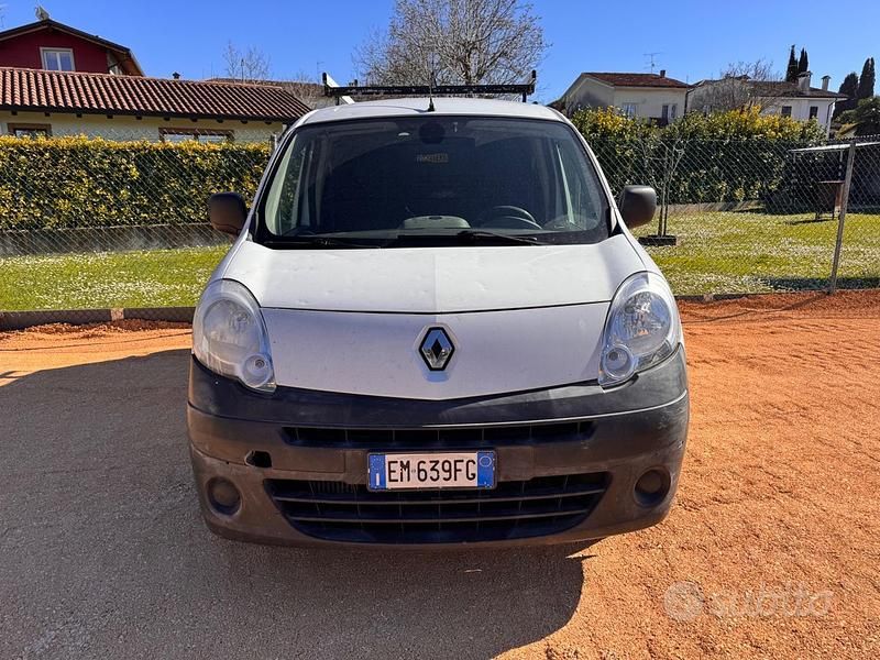 Usata Renault Kangoo 74 CV (54 kW) 2012 Bianco Monovolume