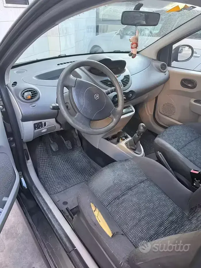 Usata Renault Twingo 58 CV (42 kW) 2007 Nero Utilitaria