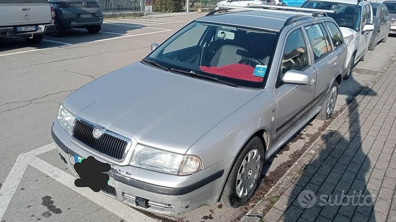 Usata Skoda Octavia 2003 Grigio Station wagon
