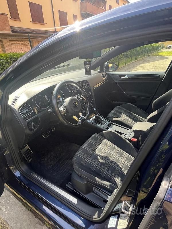 Usata VW Golf VII GTD 184 CV (135 kW) 2016 Blu Berlina