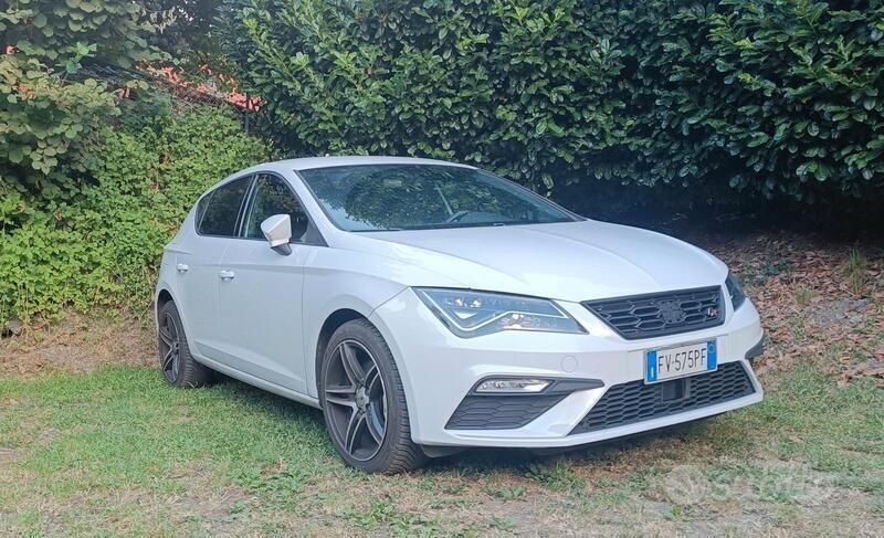 Usata Seat Leon 131 CV (96 kW) 2019 Bianco Berlina