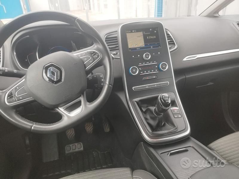 Usata Renault Scénic IV 120 CV (88 kW) 2019 Blu Monovolume