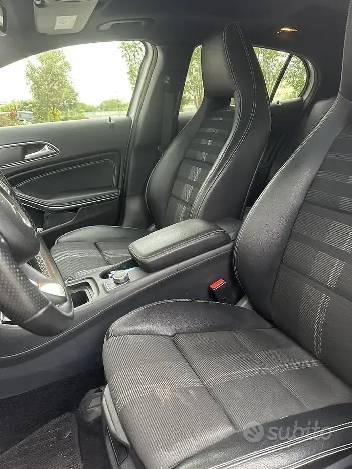 Usata Mercedes GLA220 170 CV (125 kW) 2018 Bianco SUV