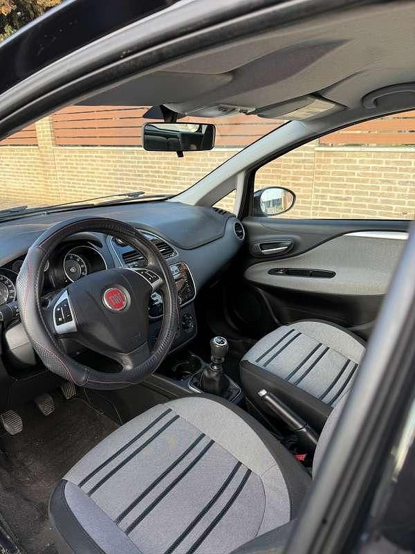 Usata Fiat Punto Evo 69 CV (50 kW) 2010 Nero Utilitaria