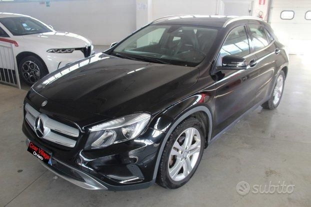 Usata Mercedes GLA200 Premium 136 CV (100 kW) 2015 Nero SUV