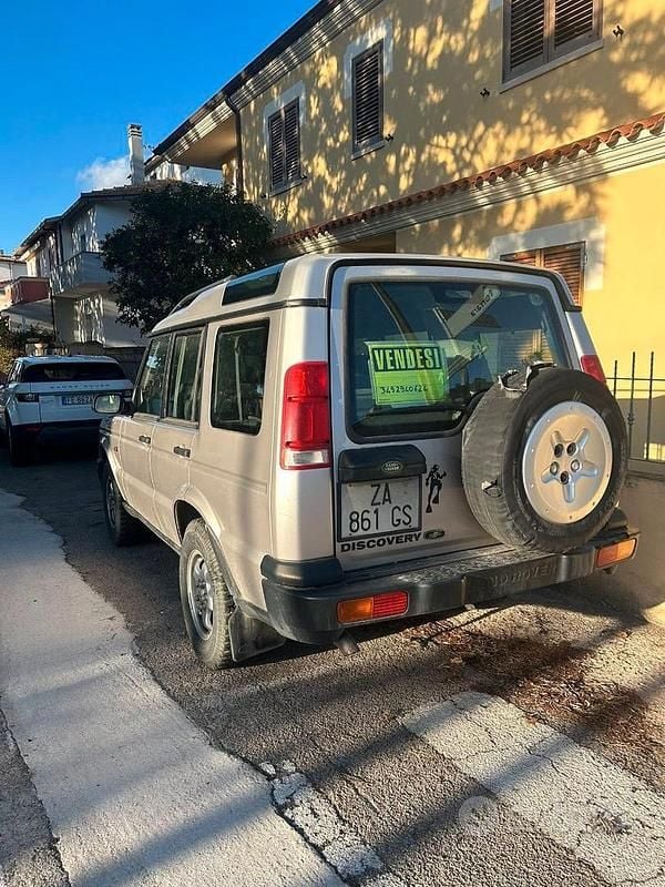 Grigio Usata 2001 Land Rover Discovery 2 SUV | 4200 € (Super prezzo) - Immagine 1/4