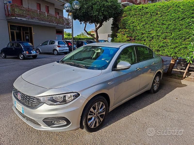 Occasion Fiat Tipo 120 ch (88 kW) 2015 Gris Berline