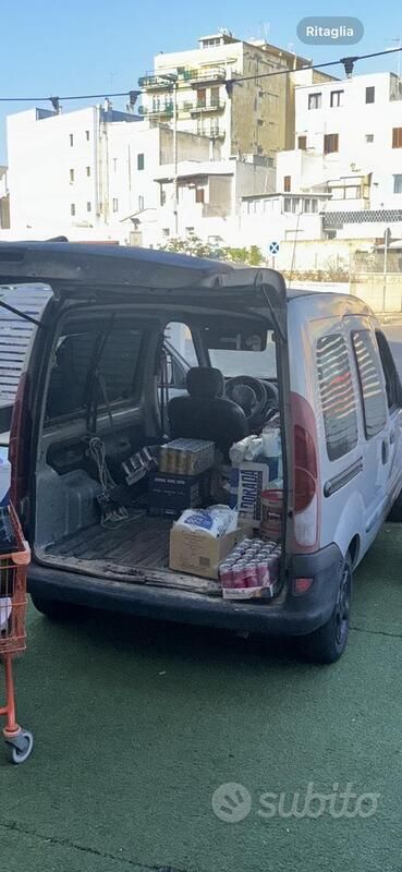 Usata Renault Kangoo 64 CV (47 kW) 1999 Monovolume