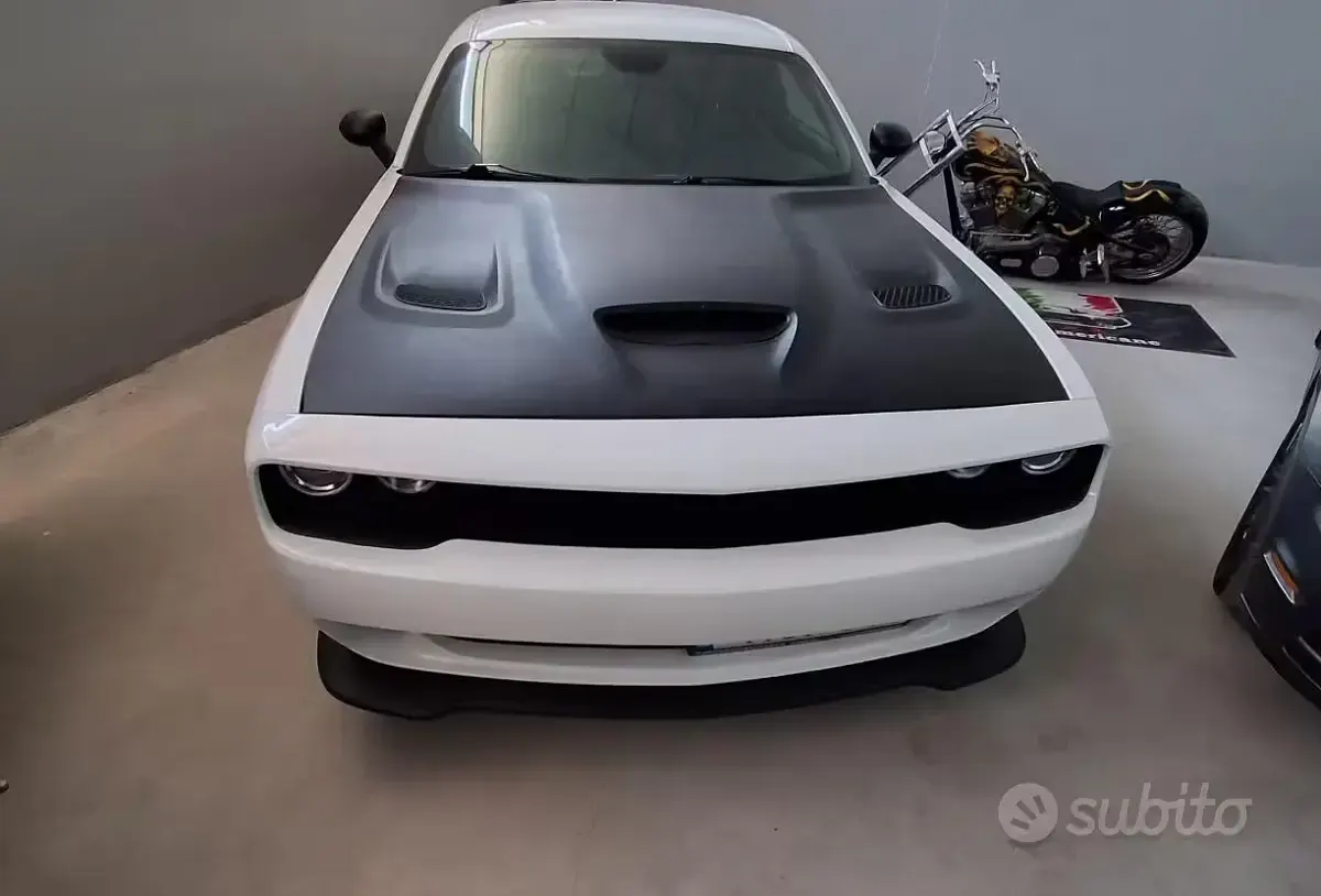Usata Dodge Challenger 305 CV (224 kW) 2018 Bianco Coupé