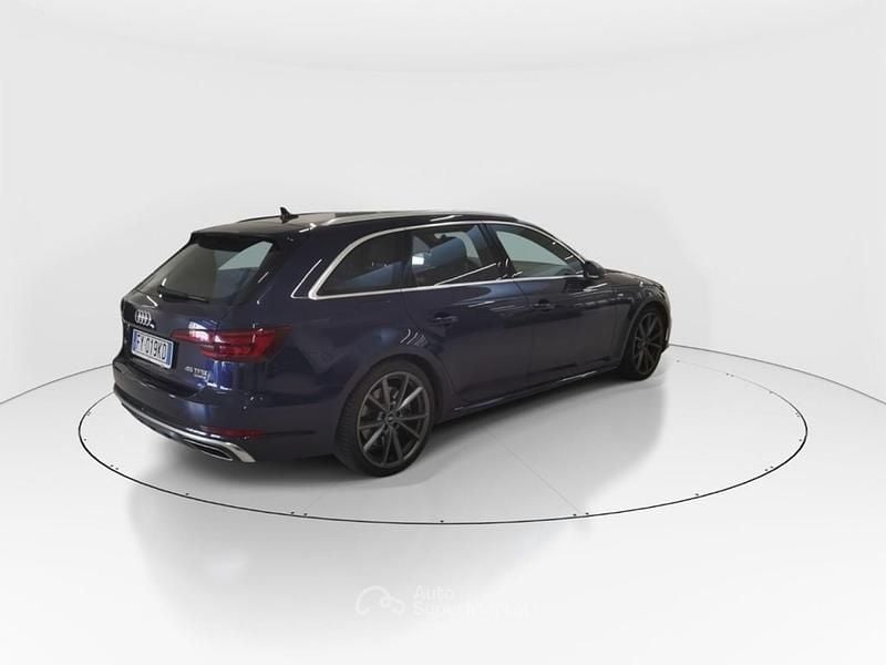 Usata Audi A4 S-Line 245 CV (180 kW) 2019 Blu Station wagon