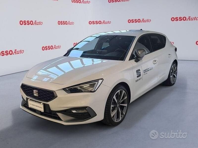 Bianco Usata 2024 Seat Leon FR Tre volumi | 28.900 € (Molto cara) - Immagine 1/4