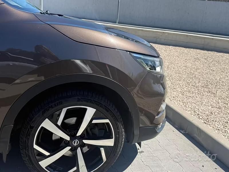 Usata Nissan Qashqai 115 CV (84 kW) 2018 Marrone SUV